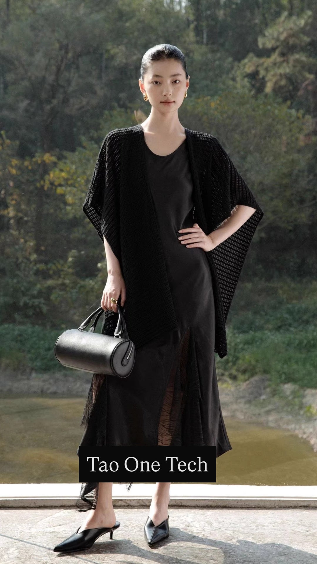 Tao One Tech™ • Silky Breeze Shawl Sunscreen Layer • 3-in-1 Transforming Layer • Tencel Lyocell