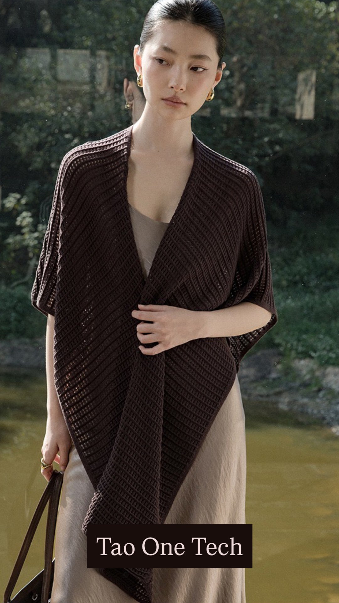 Tao One Tech™ • Silky Breeze Shawl Sunscreen Layer • 3-in-1 Transforming Layer • Tencel Lyocell