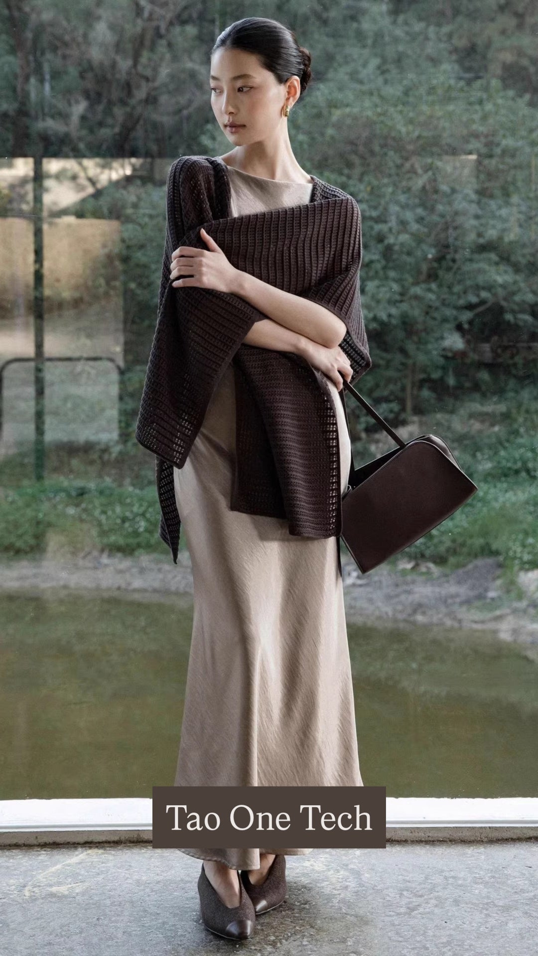 Tao One Tech™ • Silky Breeze Shawl Sunscreen Layer • 3-in-1 Transforming Layer • Tencel Lyocell