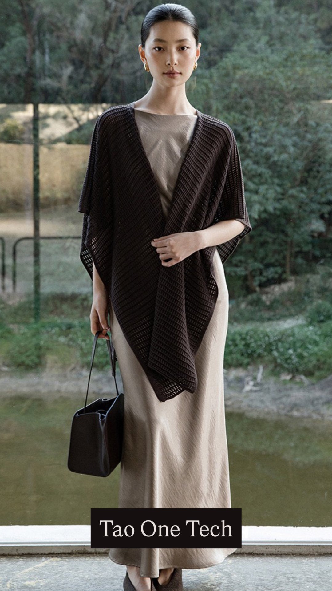 Tao One Tech™ • Silky Breeze Shawl Sunscreen Layer • 3-in-1 Transforming Layer • Tencel Lyocell