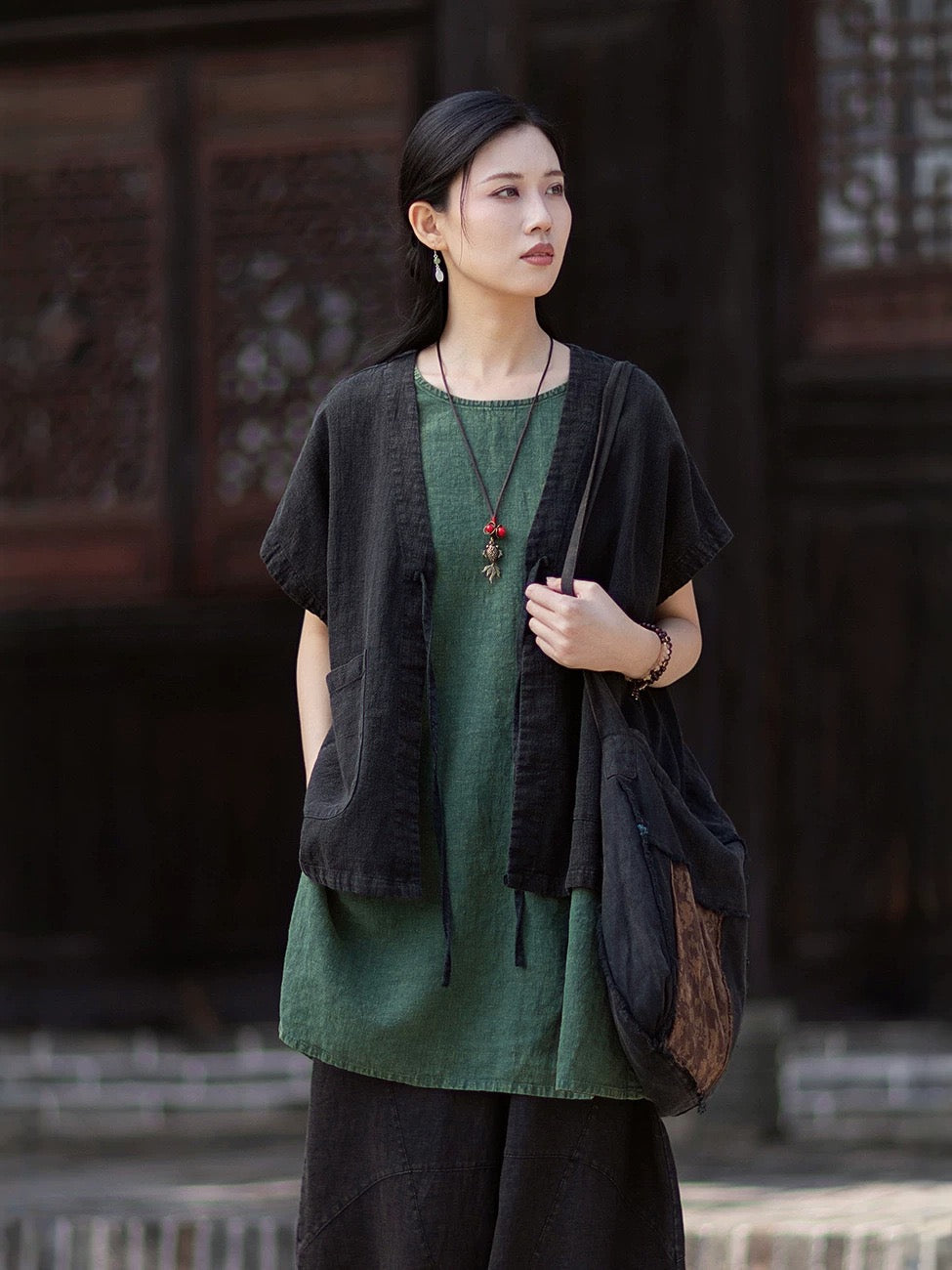 Tao One Tech™ • Zen Business Qigong Hanfu Kimono Vest • Tech Pockets • All Season Layer • Chinoiserie • Ramie Cotton
