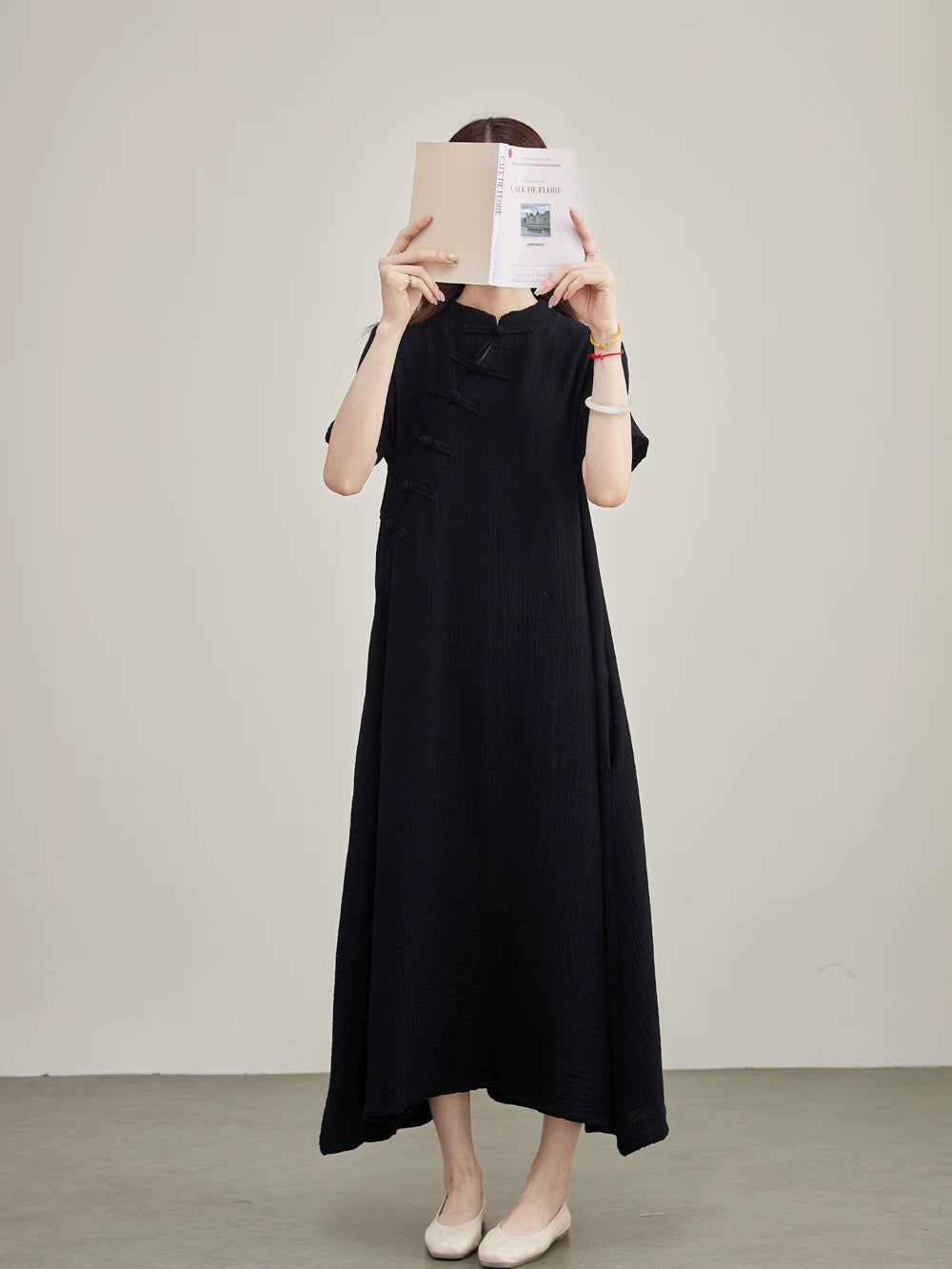 Tao One Tech™ • Zen Elegance Qigong Tea Qipao Dress • Cheongsam 旗袍 • Short-Sleeves • Tech Pockets • Premium Cotton Linen
