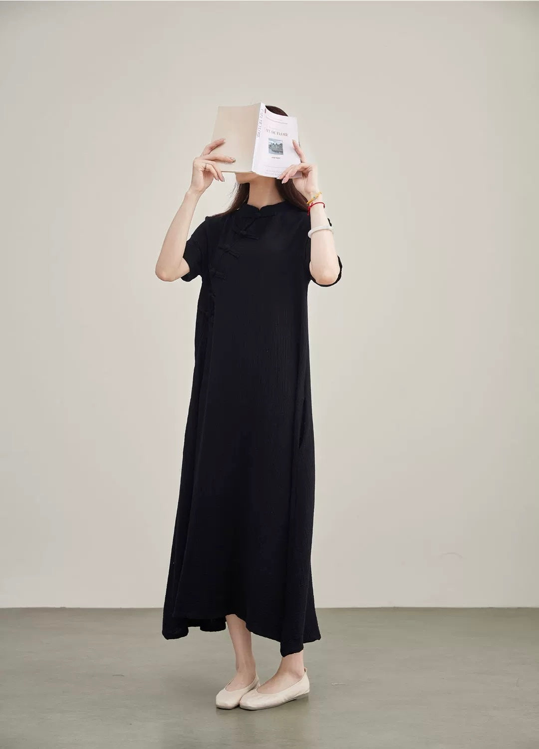 Tao One Tech™ • Zen Elegance Qigong Tea Qipao Dress • Cheongsam 旗袍 • Short-Sleeves • Tech Pockets • Premium Cotton Linen