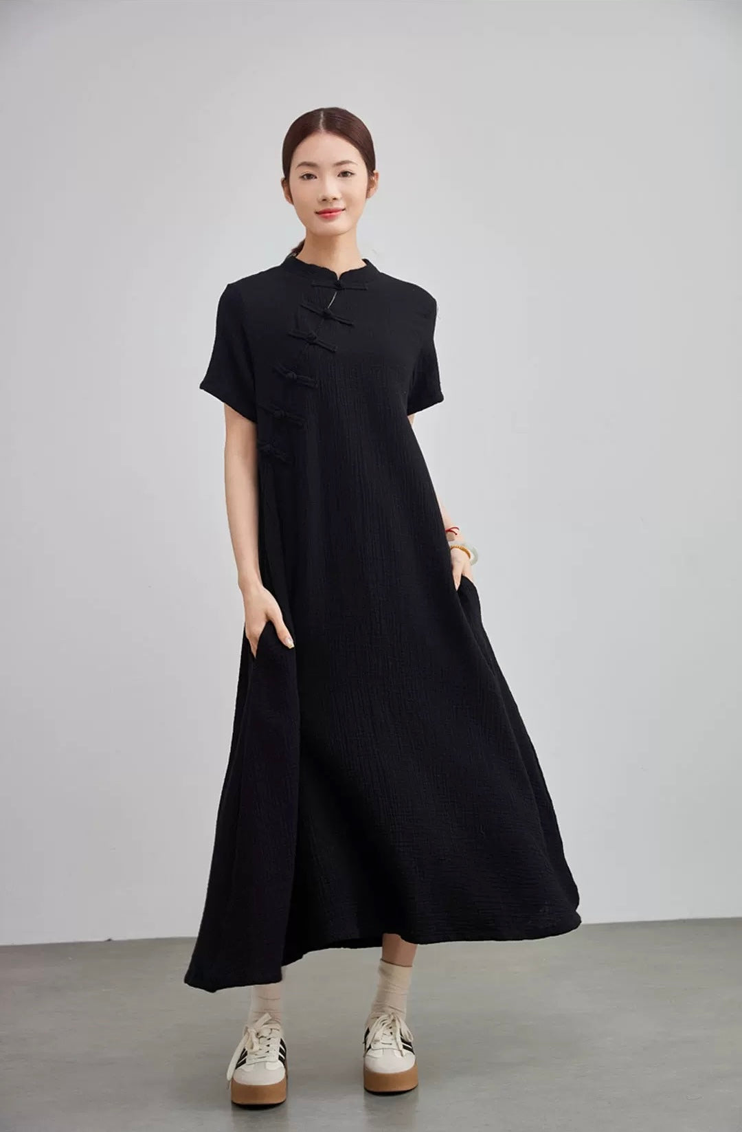 Tao One Tech™ • Zen Elegance Qigong Tea Qipao Dress • Cheongsam 旗袍 • Short-Sleeves • Tech Pockets • Premium Cotton Linen