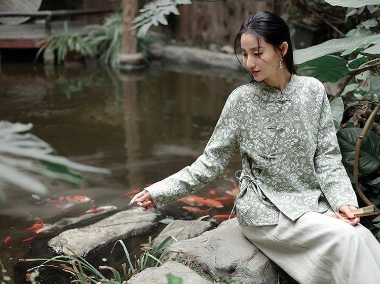 Tao One Tech™ • Floral Vine Jacquard Blouse • Cotton Viscose