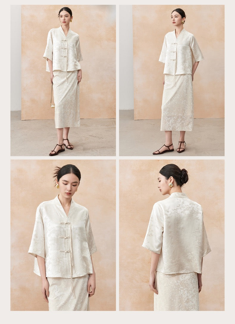 Tao One Tech™ • Floral Elegance Qigong Kimono • Cardigan • Pure Mulberry Silk • Three Quarter Sleeves • Floral Jacquard • Limited Edition
