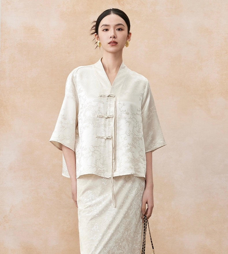 Tao One Tech™ • Floral Elegance Qigong Kimono • Cardigan • Pure Mulberry Silk • Three Quarter Sleeves • Floral Jacquard • Limited Edition