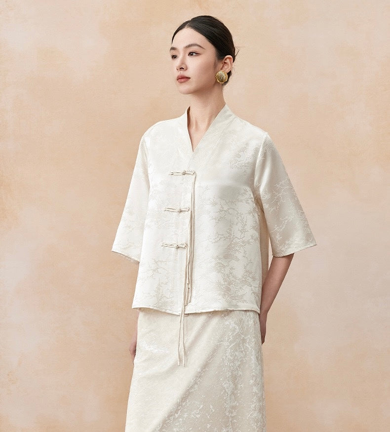 Tao One Tech™ • Floral Elegance Qigong Kimono • Cardigan • Pure Mulberry Silk • Three Quarter Sleeves • Floral Jacquard • Limited Edition