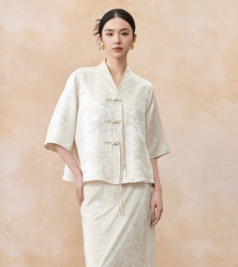 Tao One Tech™ • Floral Elegance Qigong Kimono • Cardigan • Pure Mulberry Silk • Three Quarter Sleeves • Floral Jacquard • Limited Edition