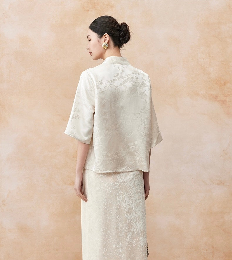 Tao One Tech™ • Floral Elegance Qigong Kimono • Cardigan • Pure Mulberry Silk • Three Quarter Sleeves • Floral Jacquard • Limited Edition